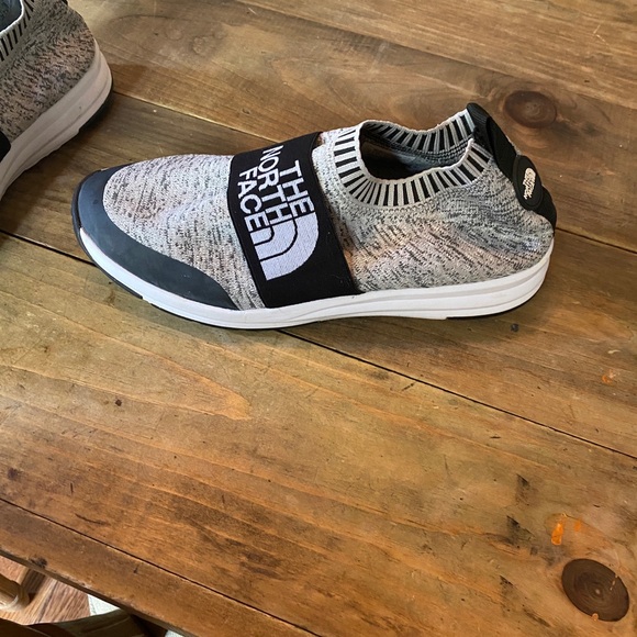 The North Face Black and Gray Slip-On Shoes women’s - Picture 8 of 10